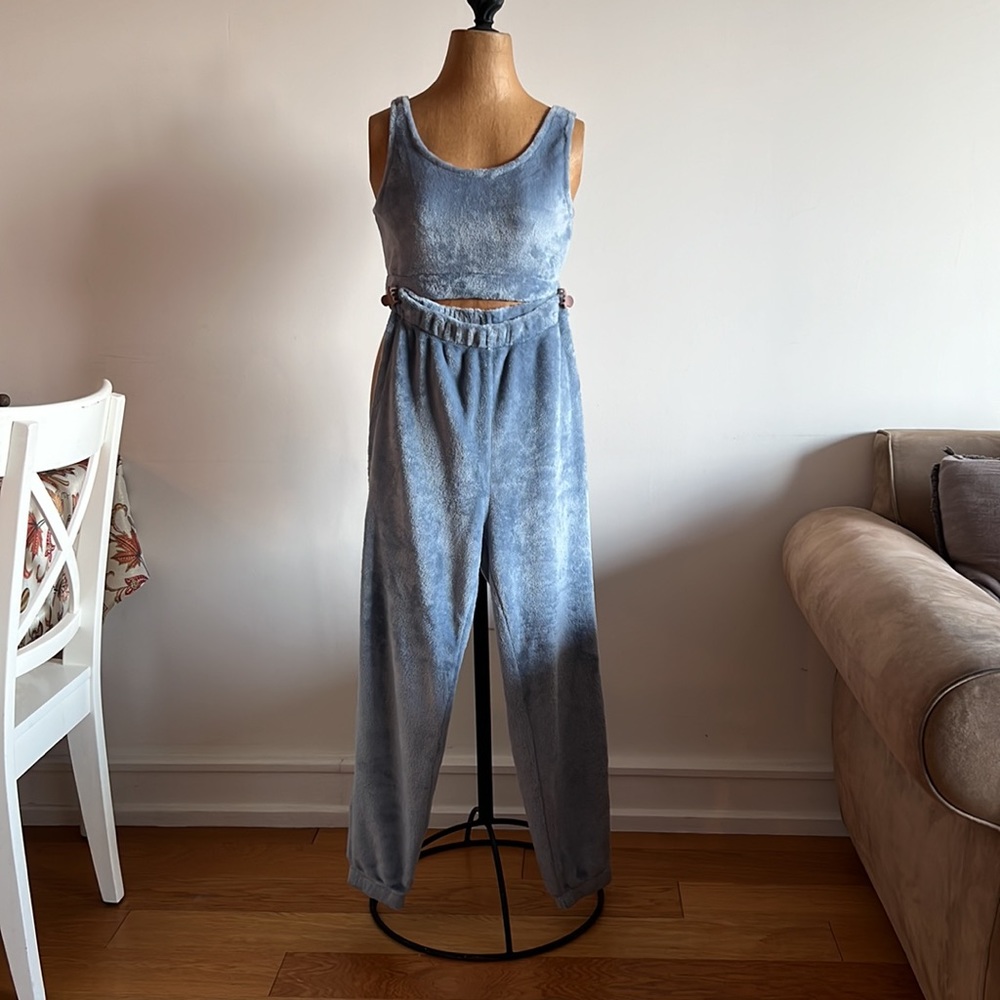 Fluffy Crop Top and Sweatpants